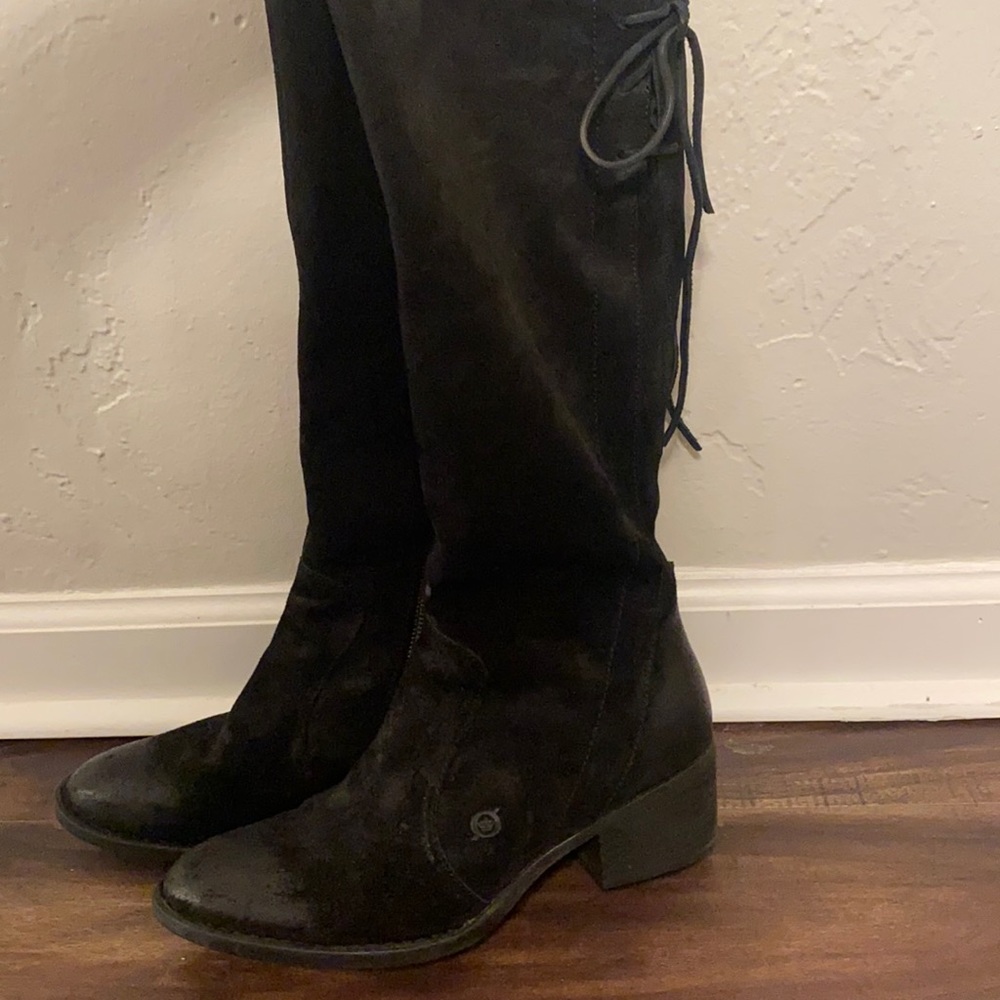 Great black tall boot!